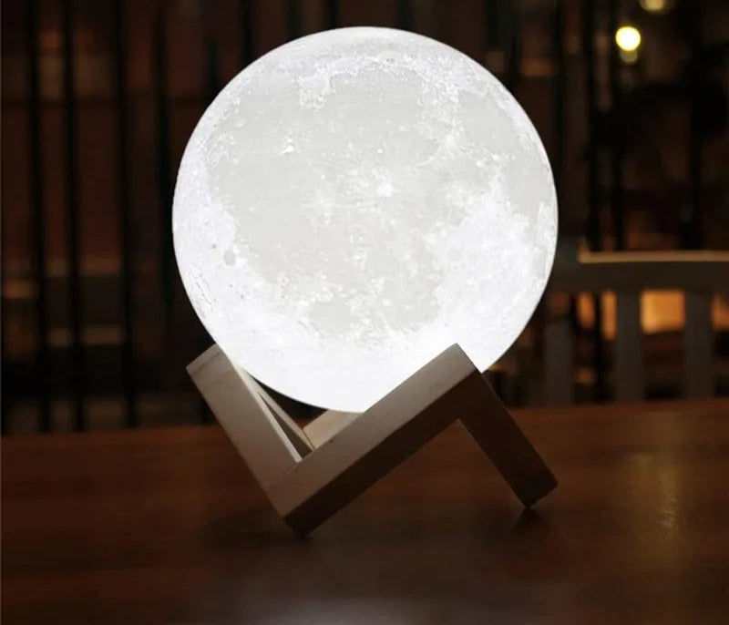 Luminária Lunar 3D com Controle por LED recarregável, perfeita para quartos, decoração de festas ou como presente criativo.
